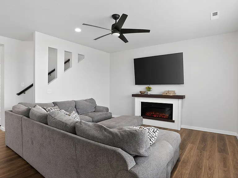 11745 W Mountain Iris St — Photo 5