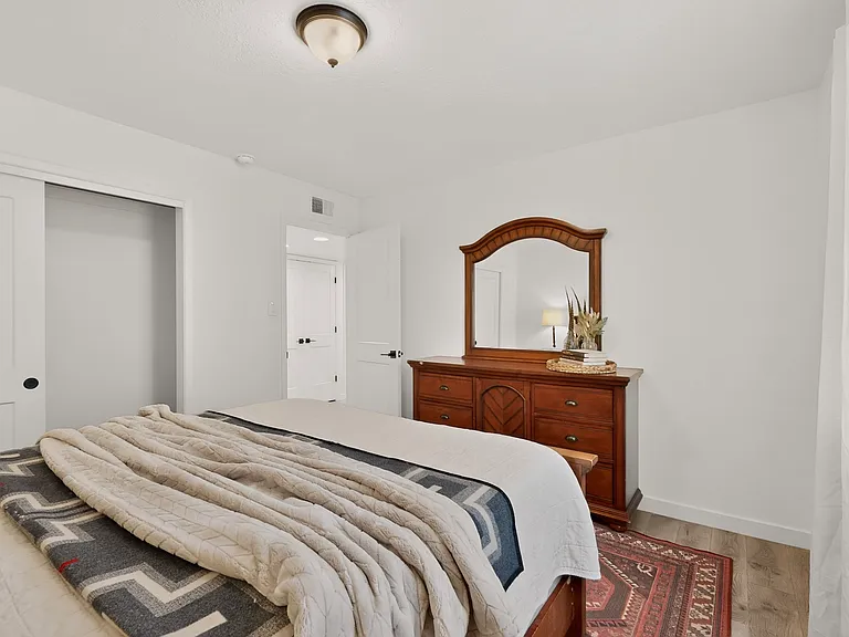 11 Woods End Rd — Photo 18