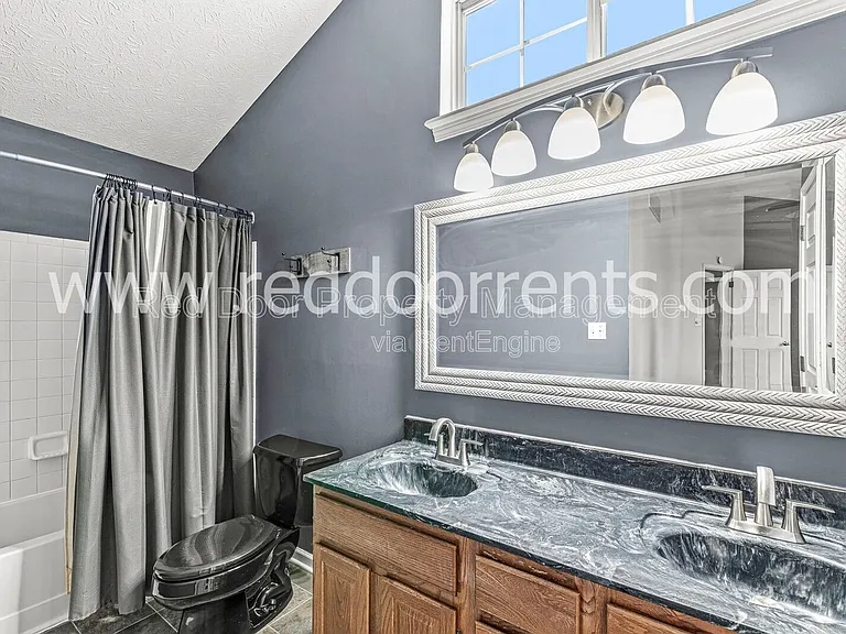 1522 Lake Point Ln N — Photo 12