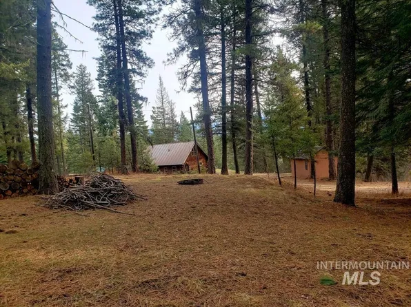 37 Aspen Dr, Garden Valley, ID 83622