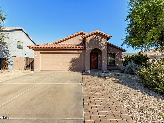 3rd image of 1130 E CHELSEA Drive