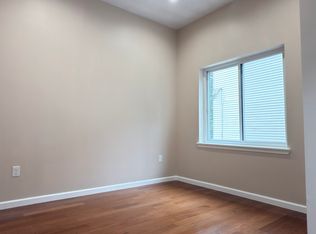 639 N 11th St #2B, Philadelphia, PA 19123