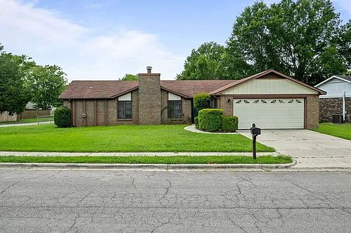 1028 Kinsey Dr SE Photo 1