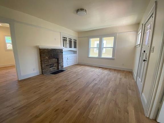 4th image of 383 44th St