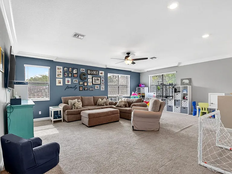 9062 Gulf Cove Dr — Photo 37