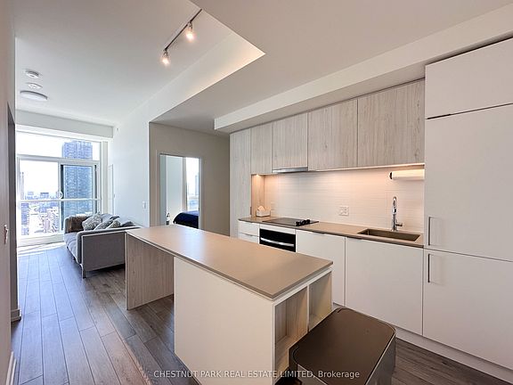 3rd image of 89 Church St #2906