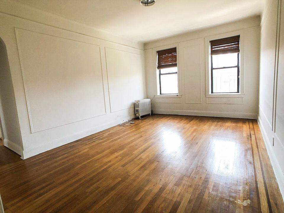1st image of 4525 42nd St APT 4B