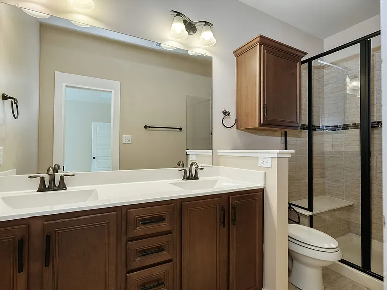7320 Easy Wind Dr — Photo 10