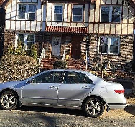 2nd image of 6839 Dartmouth St