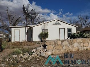 208 N Cypress St, Carlsbad, NM 88220