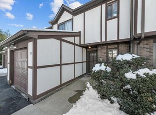 12 Amber Ct, Poughkeepsie, NY 12603