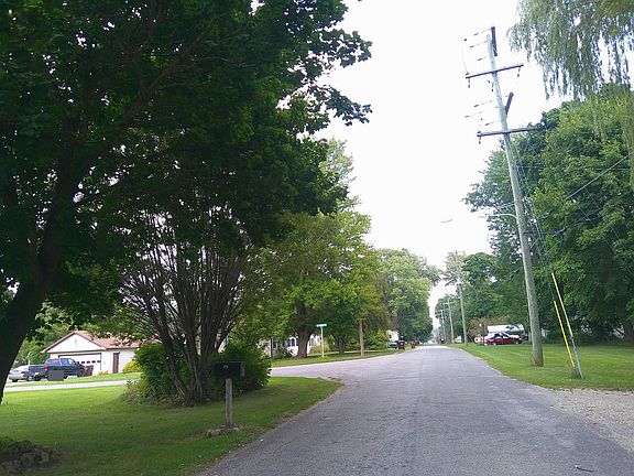 4th image of 305 W Forest St