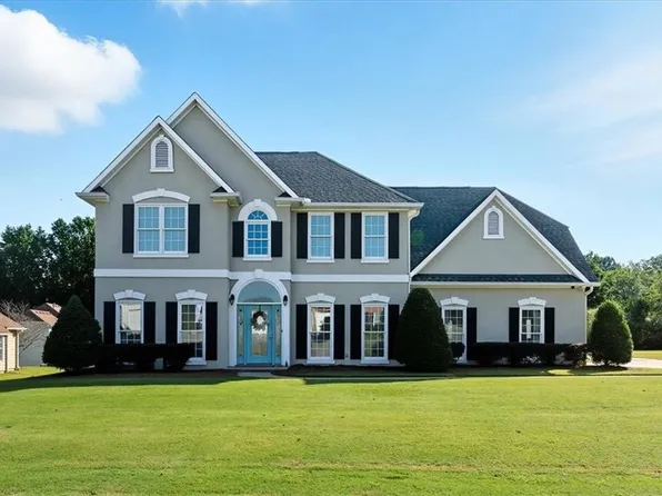 45 Pine Valley Ct, Hiram, GA 30141