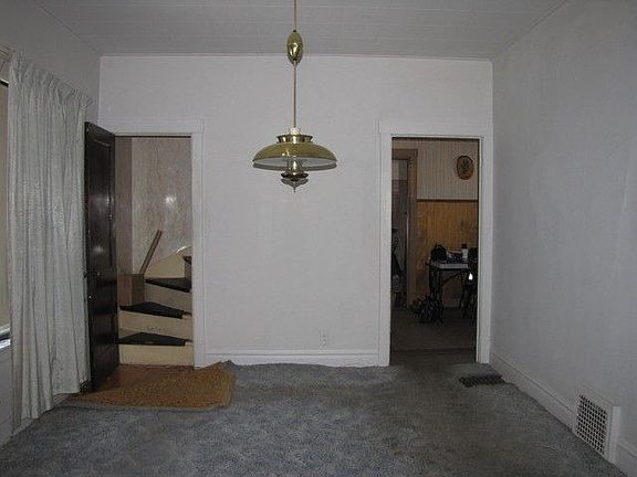 4th image of 3554 N Narragansett Ave