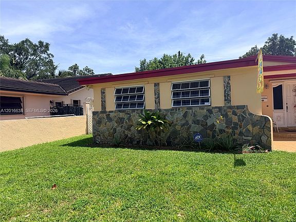 4th image of 4870 SW 6th St
