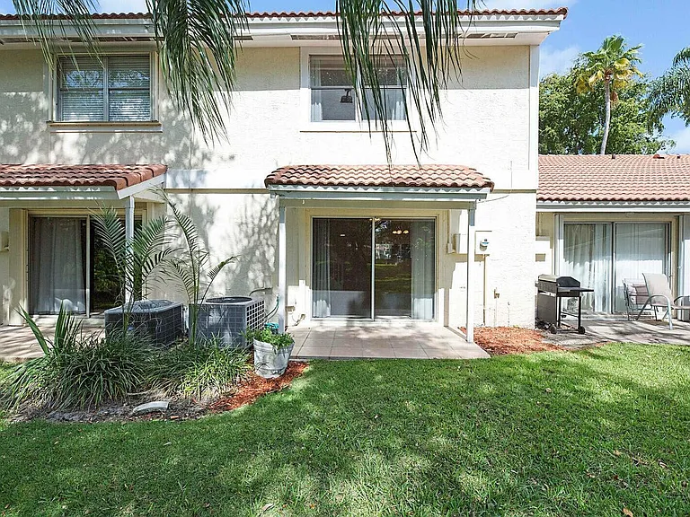 6384 Boca Cir — Photo 27