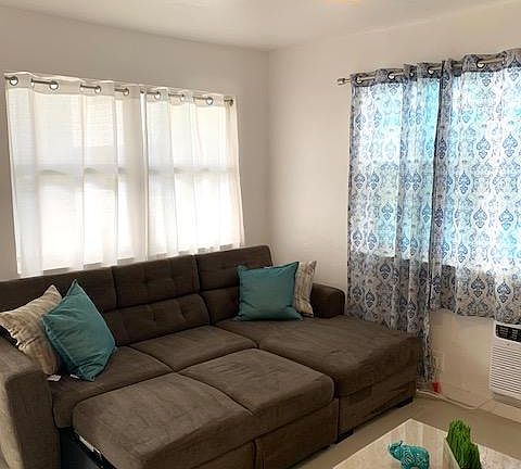 5th image of 6944 Byron Ave APT 17