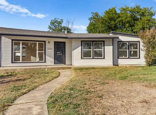 215 Glad Dr, San Antonio, TX 78223