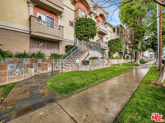2nd image of 7045 Woodley Ave 127 #127