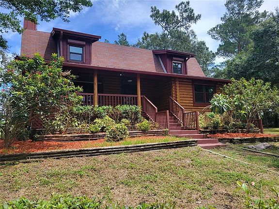 2nd image of 470 E Lake Dr
