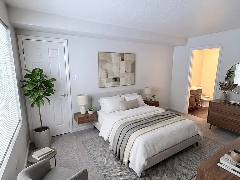 Lakemont Apartments — Photo 47