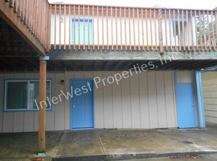 12414 SE Ivon Ct APT A, Portland, OR 97236