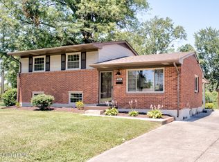 9414 Shanna Dr, Jeffersontown, KY 40299