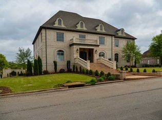 1001 Benjamin Ct, Muscle Shoals, AL 35661
