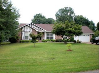 136 Carlton Dr, Forest City, NC 28043