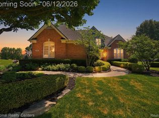 1042 Saint Andrews, Highland, MI 48357
