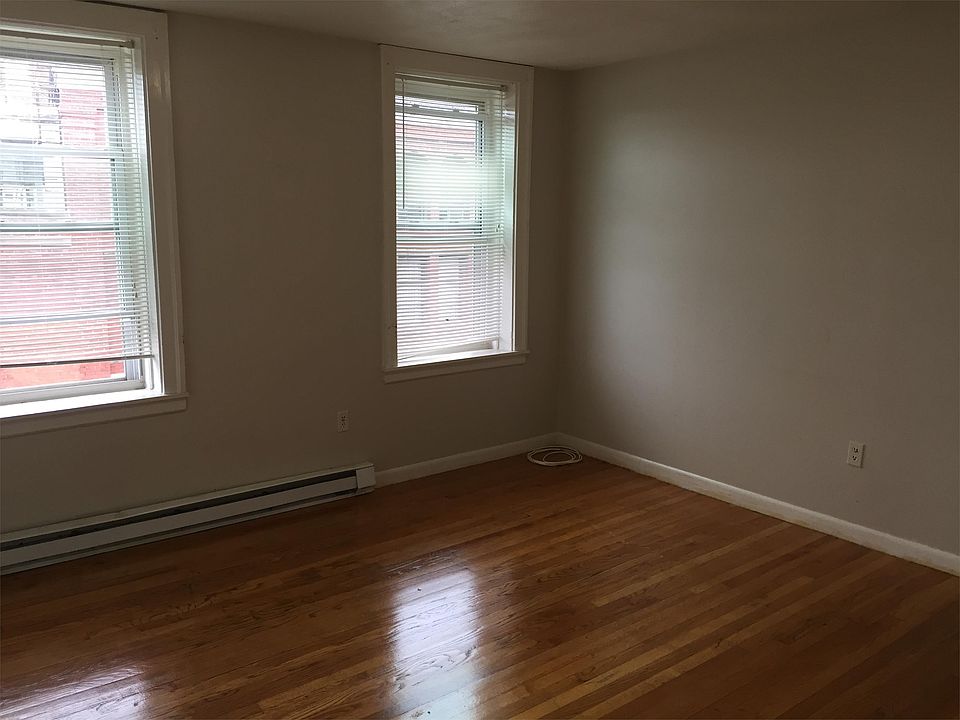 2nd image of 42 Main St APT 7