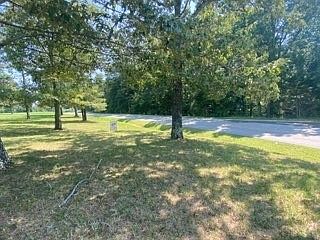 3rd image of 256 Shepherd Hollow Rd
