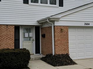 2604 E Bel Aire Dr, Arlington Heights, IL