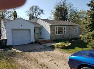 3505 Meadow Ln, Wonder Lake, IL 60097