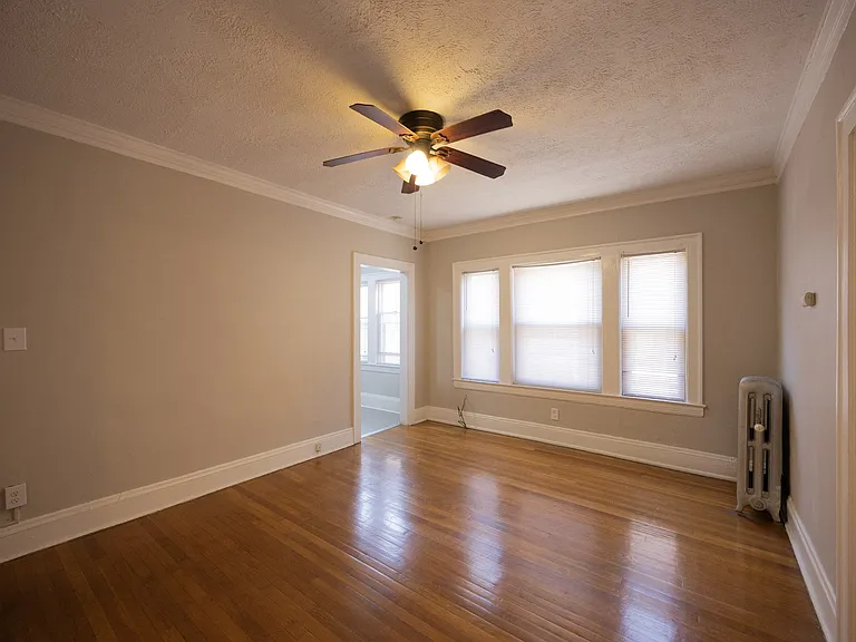 Mapleview Apartments — Photo 54