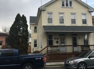 25 E Lincoln Ave, Lititz, PA 17543