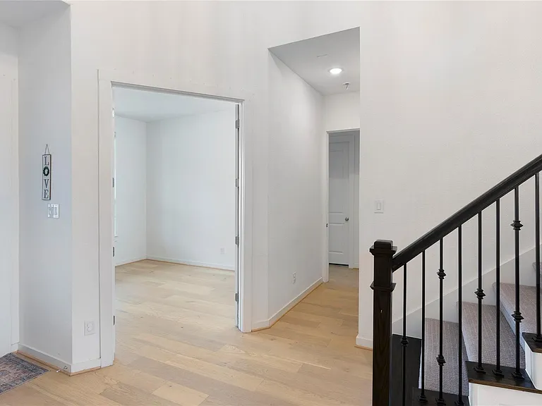 228 Lotti Ln — Photo 20