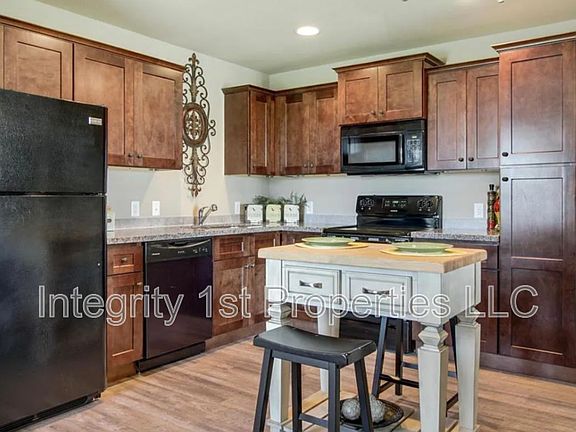4th image of 10509 Clubhouse Dr