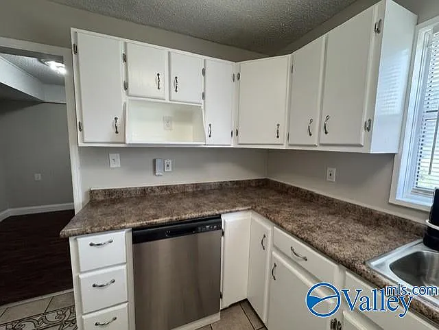 2810 Hillsboro Rd SW — Photo 11