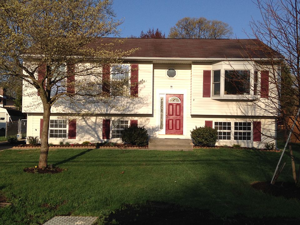 1st image of 127 William Chambers Jr Dr