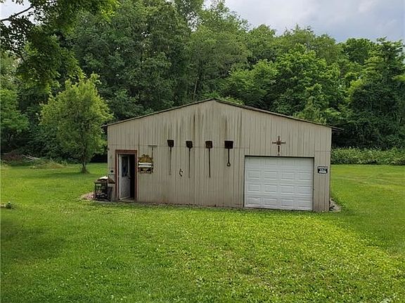 3rd image of 99 Eckles Dr