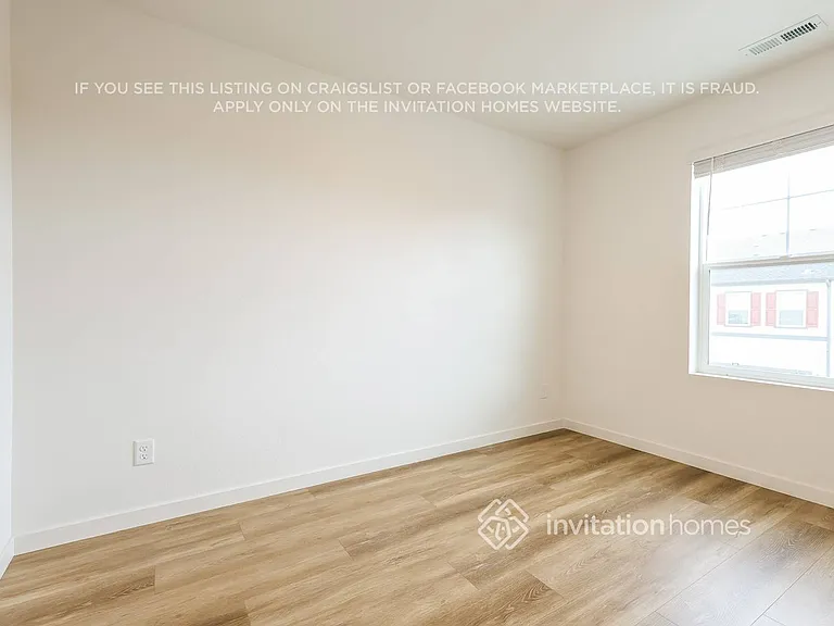 27470 E Maple Ave — Photo 11