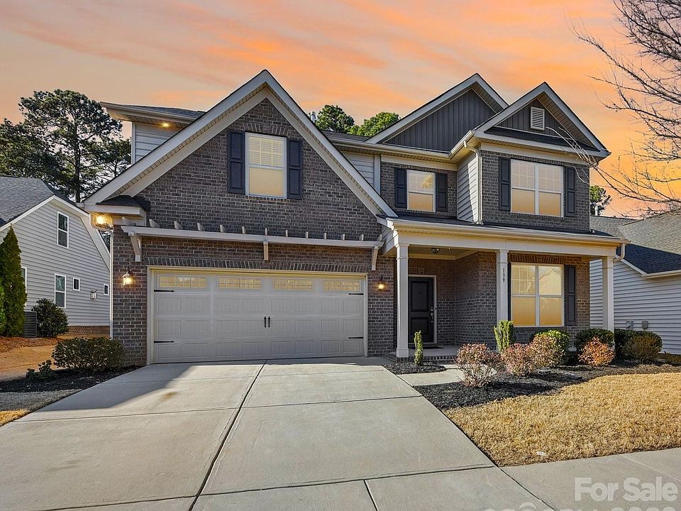 1st image of 139 Pine Eagle Dr