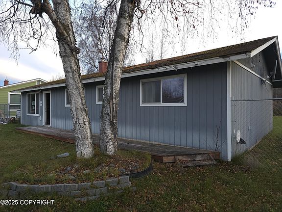 2nd image of 138 Farnsworth Blvd