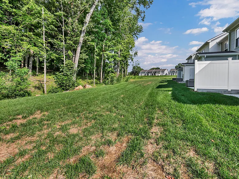 228 Limestone Point Dr — Photo 15