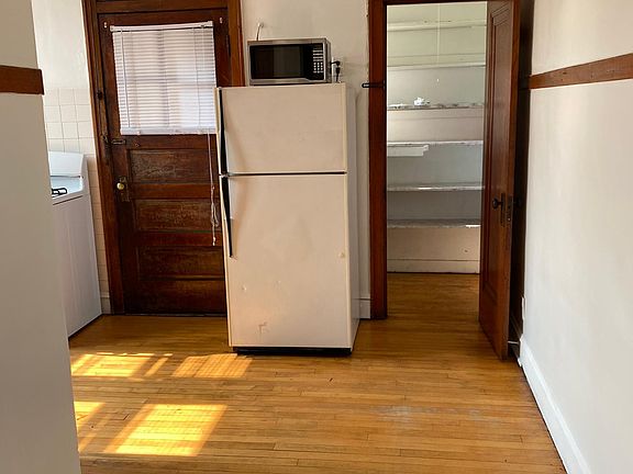 3rd image of 2456 North Kilpatrick