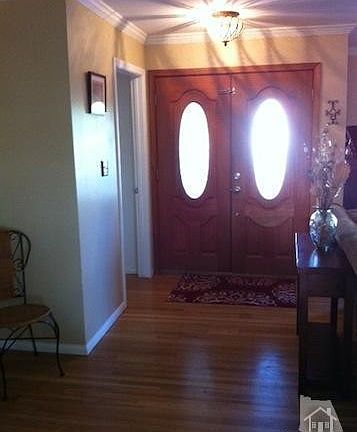 2nd image of 395 Maryville Ave