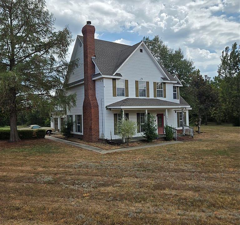 1st image of 1300 Rolling Hills Dr