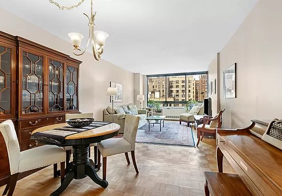 4th image of 225 W 83rd St APT 8J