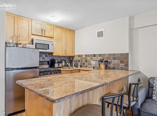141 E 55th St APT 3E, New York, NY 10022